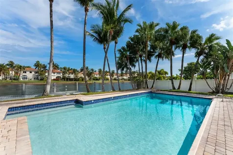 1525 Diplomat Parkway Hollywood FL 33019