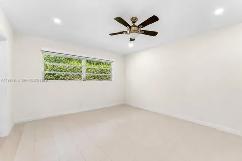 1525 Diplomat Parkway Hollywood FL 33019
