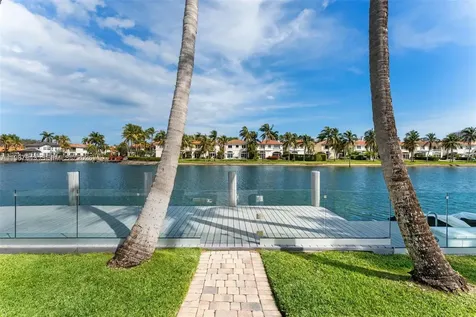 1525 Diplomat Parkway Hollywood FL 33019