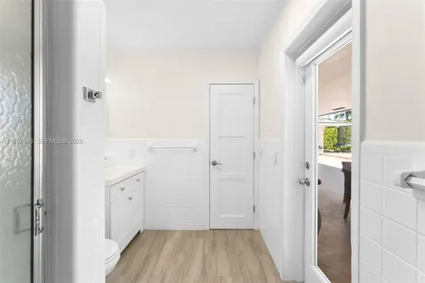 1525 Diplomat Parkway Hollywood FL 33019