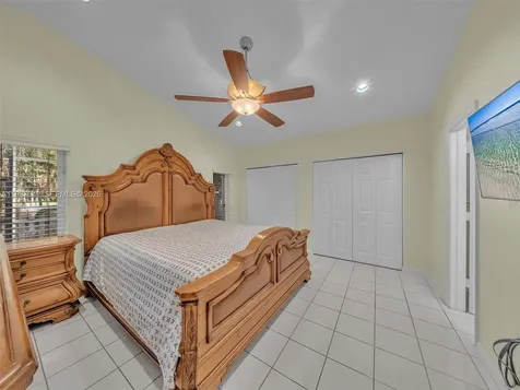 12345 NW 1st Street Plantation FL 33325