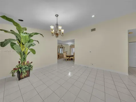 12345 NW 1st Street Plantation FL 33325