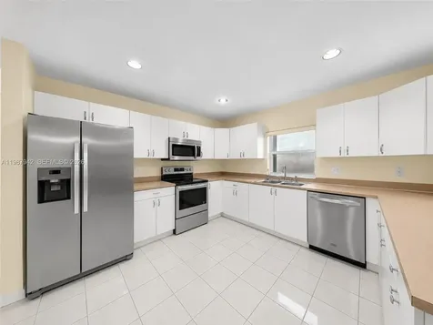 12345 NW 1st Street Plantation FL 33325
