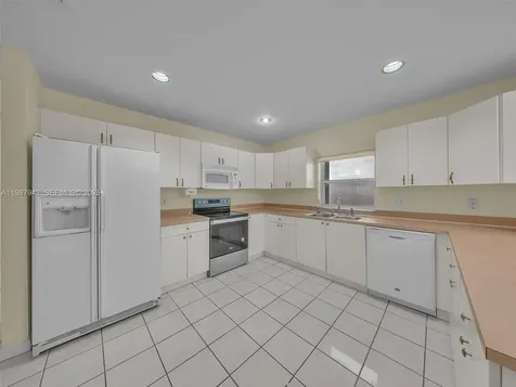 12345 NW 1st Street Plantation FL 33325