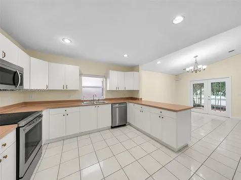 12345 NW 1st Street Plantation FL 33325