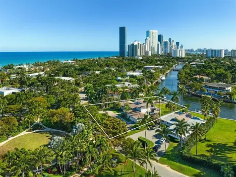 268 S Parkway Golden Beach FL 33160