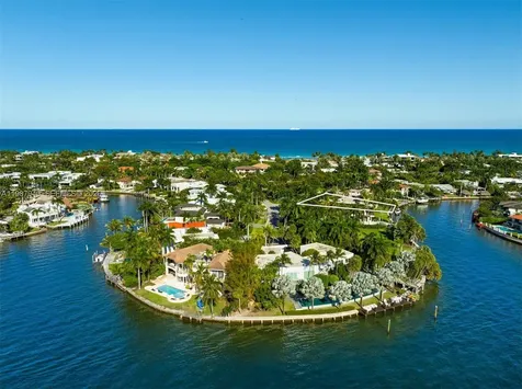 268 S Parkway Golden Beach FL 33160