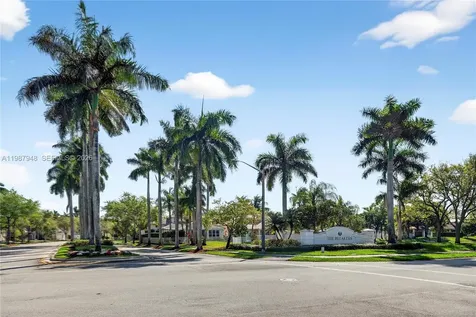 1511 NW 168th Avenue Pembroke Pines FL 33028