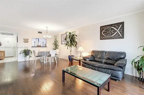 1100 Colony Point Circle Pembroke Pines FL 33026