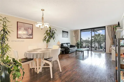 1100 Colony Point Circle Pembroke Pines FL 33026