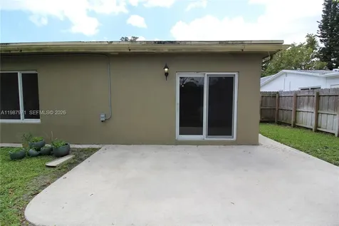 5160 SW 8th Street Margate FL 33068