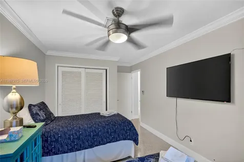 632 NW 28th Court Wilton Manors FL 33311