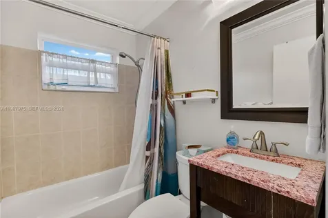 632 NW 28th Court Wilton Manors FL 33311