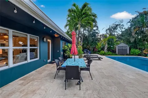 632 NW 28th Court Wilton Manors FL 33311