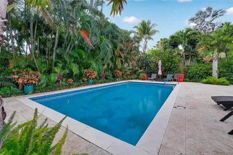 632 NW 28th Court Wilton Manors FL 33311