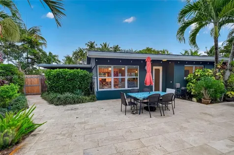 632 NW 28th Court Wilton Manors FL 33311