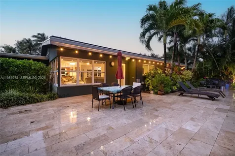 632 NW 28th Court Wilton Manors FL 33311