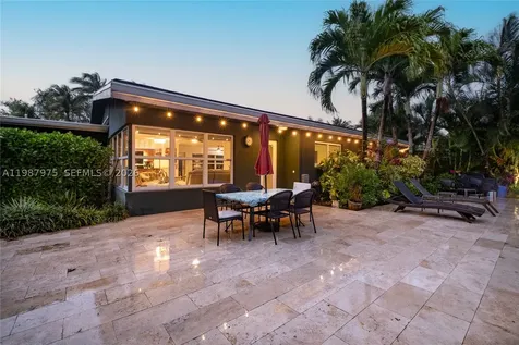 632 NW 28th Court Wilton Manors FL 33311