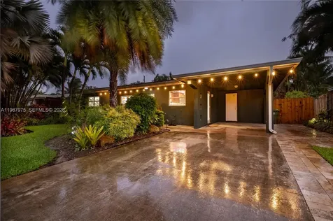 632 NW 28th Court Wilton Manors FL 33311