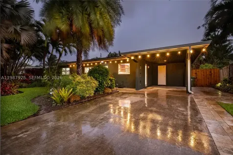 632 NW 28th Court Wilton Manors FL 33311