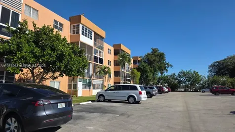 3050 E Sunrise Lakes Drive Sunrise FL 33322