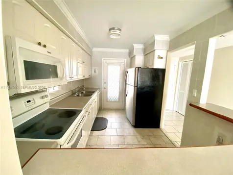 400 Golden Isles Drive Hallandale Beach FL 33009