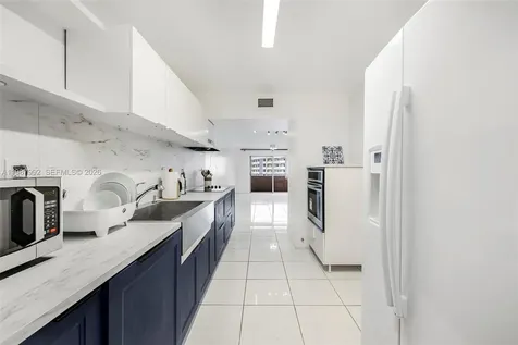 18001 N Bay Road Sunny Isles Beach FL 33160
