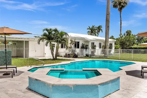 703 NE 7th Street Hallandale Beach FL 33009