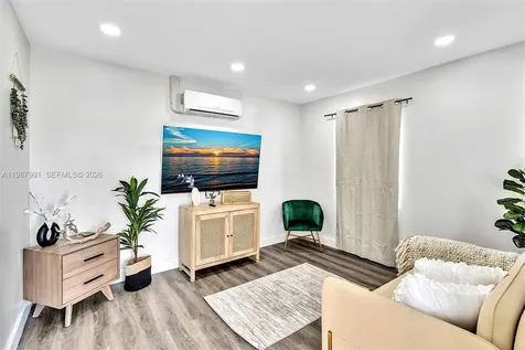 703 NE 7th Street Hallandale Beach FL 33009