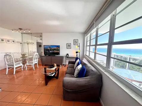100 Lincoln Road Miami Beach FL 33139