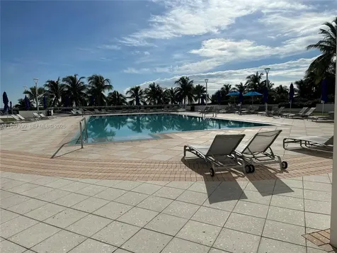 100 Lincoln Road Miami Beach FL 33139