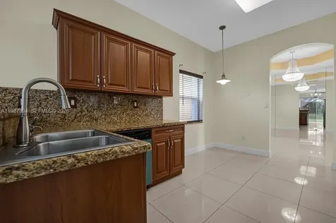 1282 NW 171st Terrace Pembroke Pines FL 33028