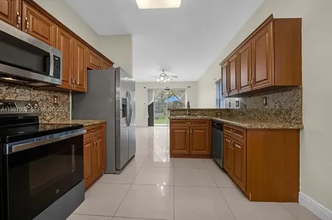 1282 NW 171st Terrace Pembroke Pines FL 33028