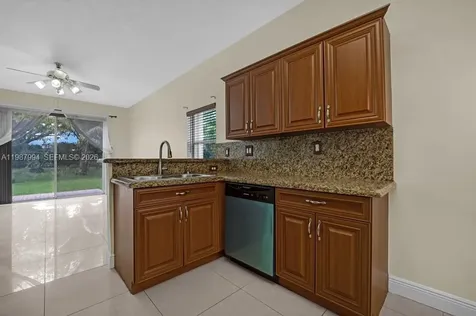 1282 NW 171st Terrace Pembroke Pines FL 33028