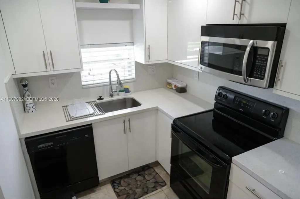 8901 S Hollybrook Boulevard Hollywood FL 33025