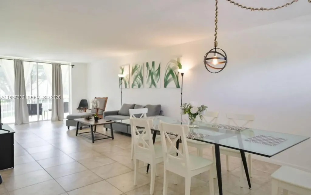 8901 S Hollybrook Boulevard Hollywood FL 33025