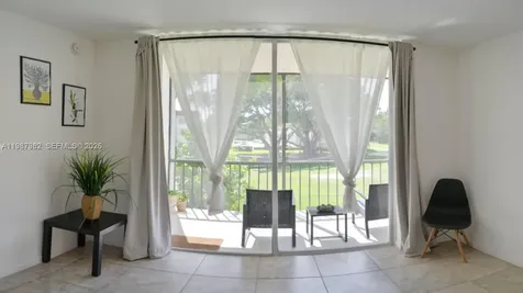 8901 S Hollybrook Boulevard Hollywood FL 33025