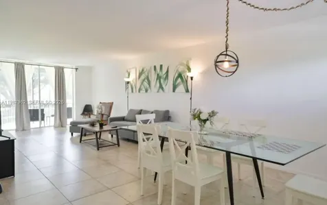 8901 S Hollybrook Boulevard Hollywood FL 33025