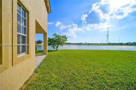 5271 SW 141st Terrace Miramar FL 33027