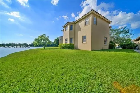 5271 SW 141st Terrace Miramar FL 33027