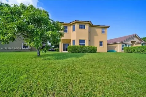 5271 SW 141st Terrace Miramar FL 33027