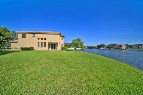 5271 SW 141st Terrace Miramar FL 33027