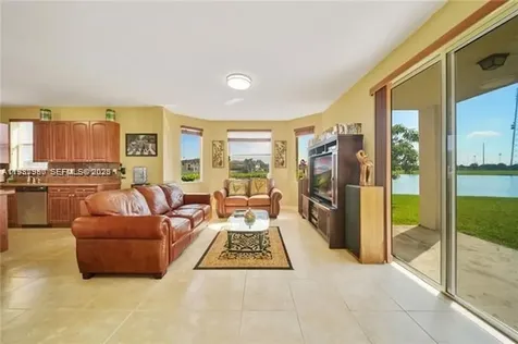 5271 SW 141st Terrace Miramar FL 33027