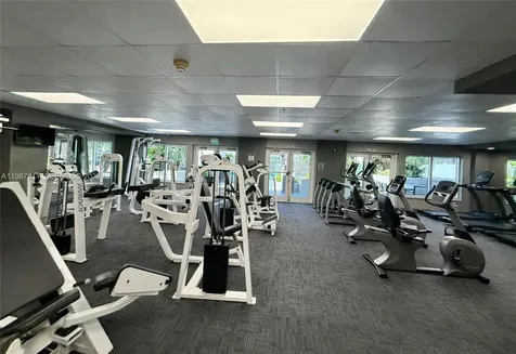 185 SE 14th Terrace Miami FL 33131
