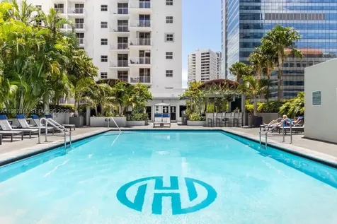 185 SE 14th Terrace Miami FL 33131