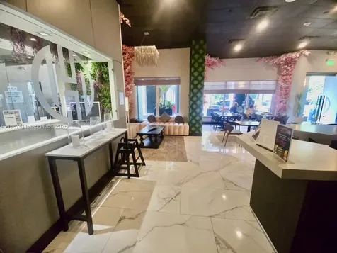 185 SE 14th Terrace Miami FL 33131