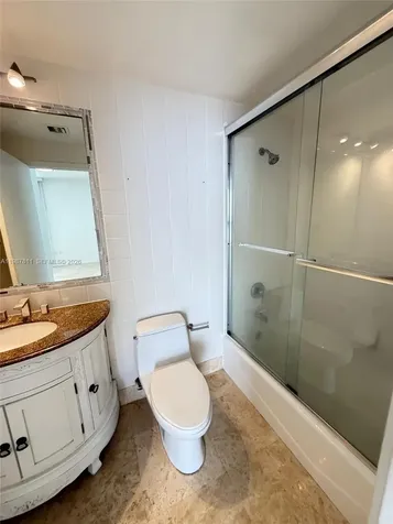 185 SE 14th Terrace Miami FL 33131
