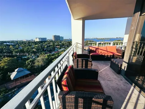 1000 Quayside Terrace Miami FL 33138