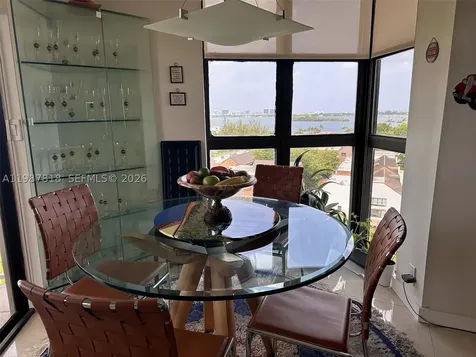 1000 Quayside Terrace Miami FL 33138