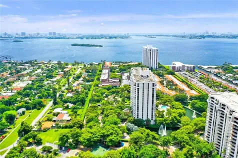1000 Quayside Terrace Miami FL 33138